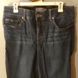 Torrid feel the fit Bombshell Skinny 14S dark wash jeans.